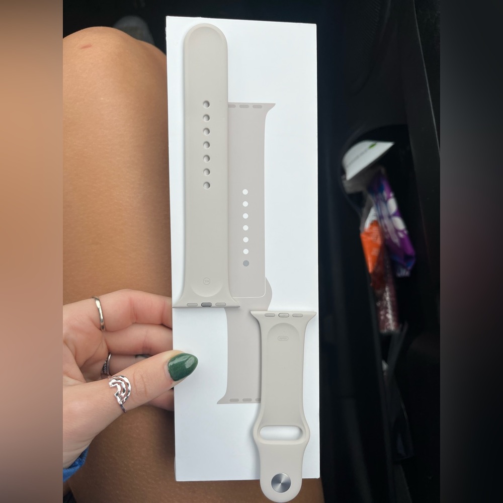 BRAND NEW 45mm Apple Watch band in starlight